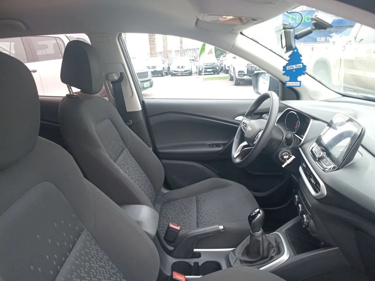 Chevrolet Tracker 1.2t Ls Fwd Mt 5p año 2022