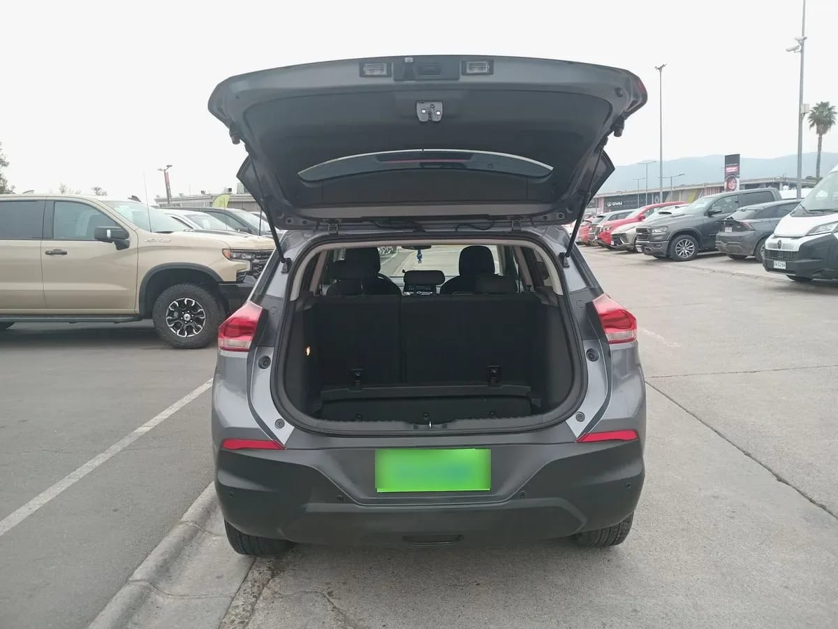 Chevrolet Tracker 1.2t Ls Fwd Mt 5p año 2022