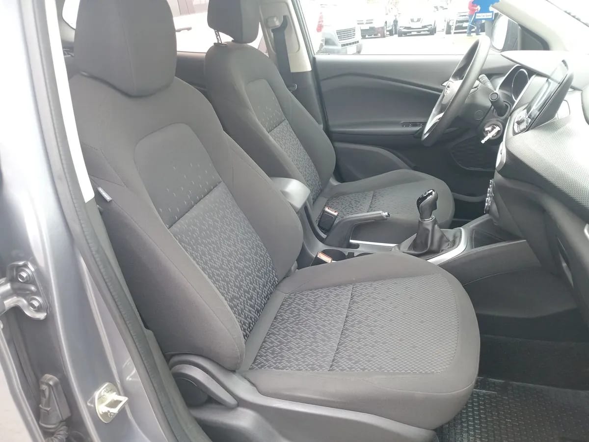Chevrolet Tracker 1.2t Ls Fwd Mt 5p año 2022