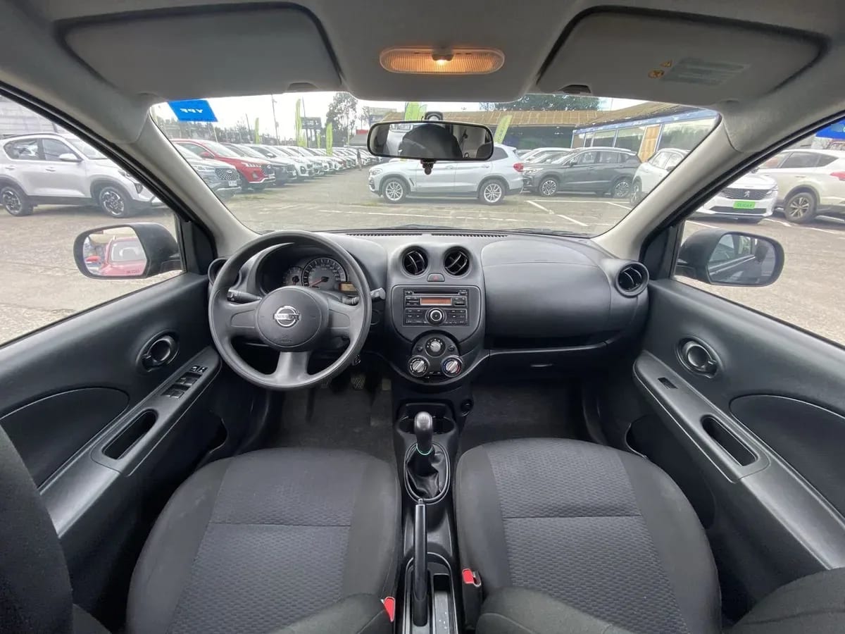 Nissan March 1.6 Active 4x2 Mt 5p año 2016