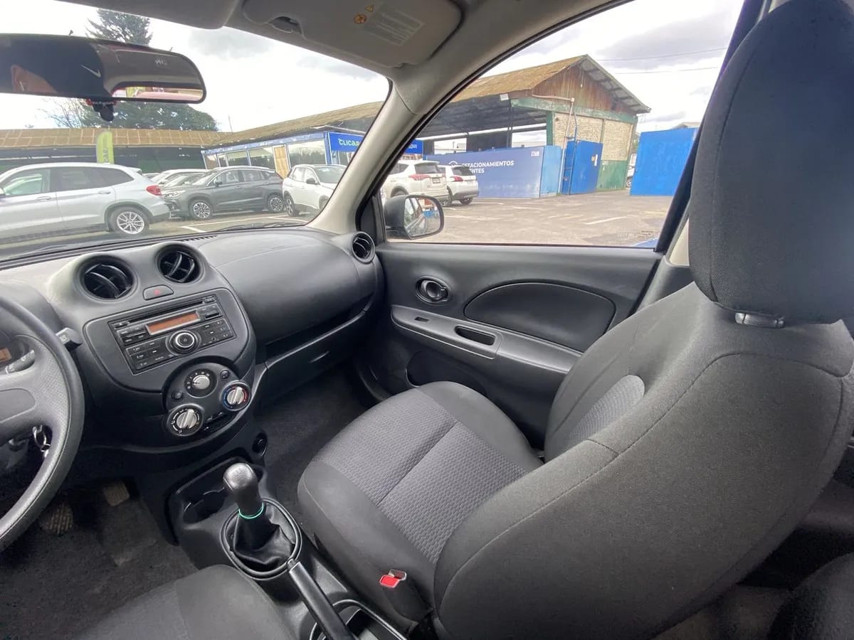 Nissan March 1.6 Active 4x2 Mt 5p año 2016