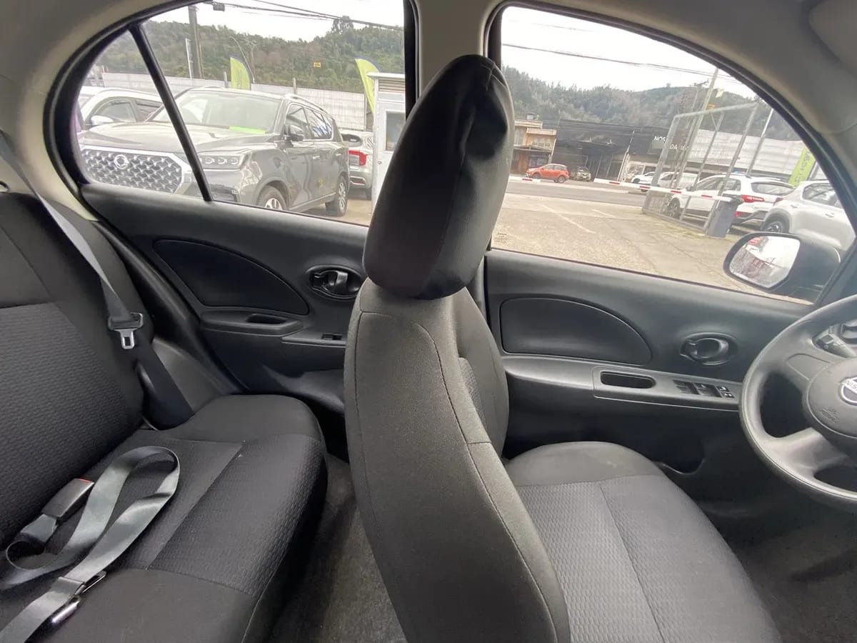 Nissan March 1.6 Active 4x2 Mt 5p año 2016