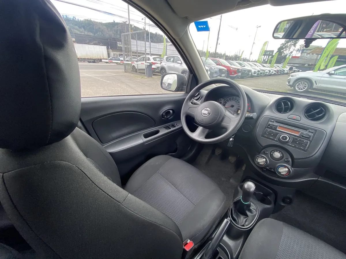 Nissan March 1.6 Active 4x2 Mt 5p año 2016