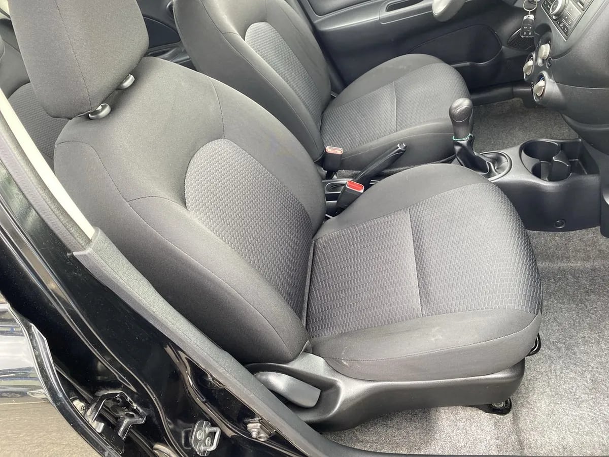 Nissan March 1.6 Active 4x2 Mt 5p año 2016