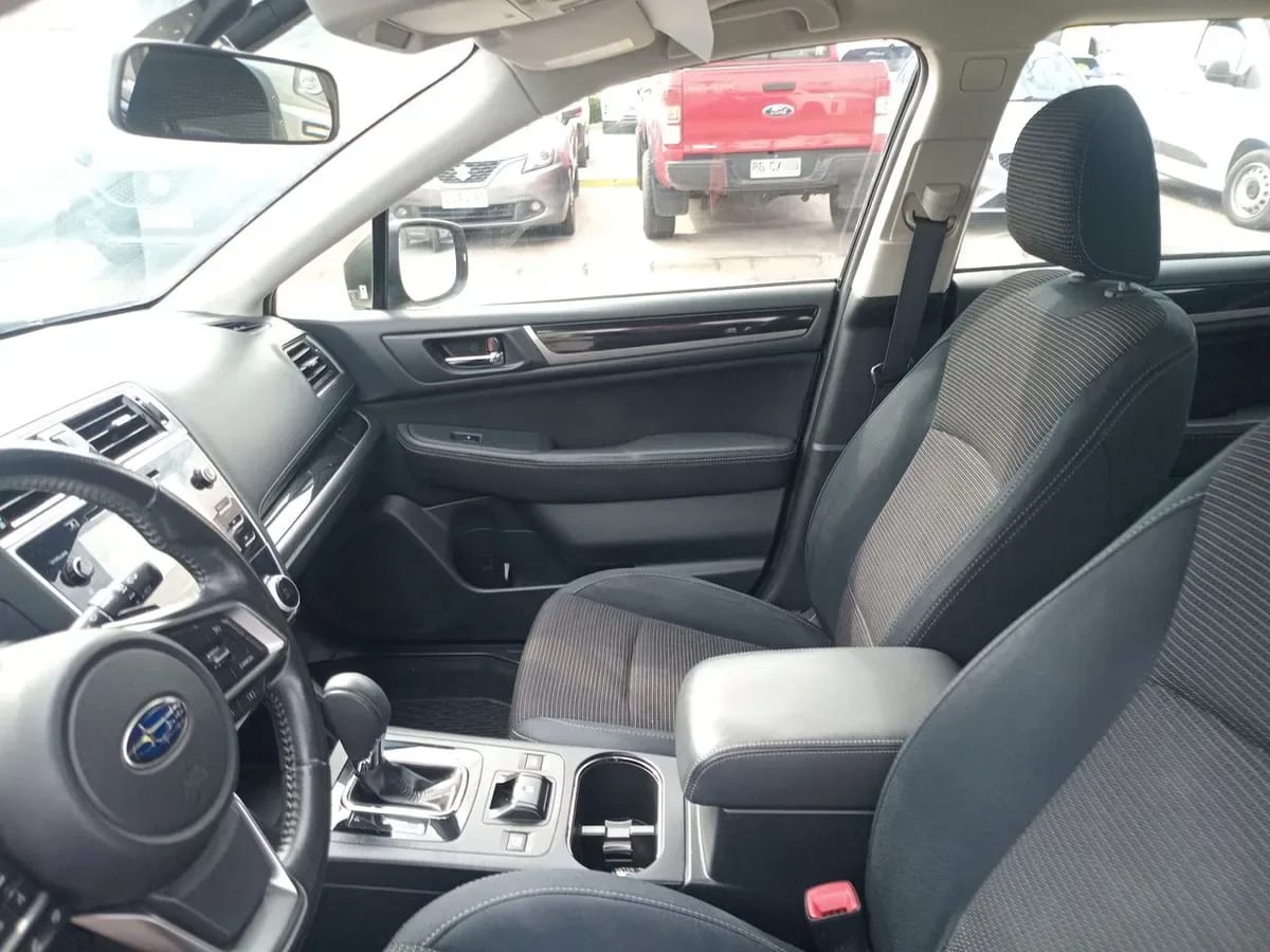 Subaru Outback 2.5i Limited Awd Cvt At 5p año 2019