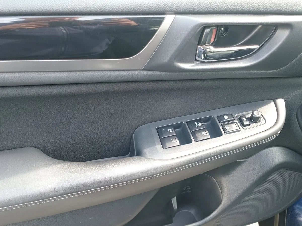 Subaru Outback 2.5i Limited Awd Cvt At 5p año 2019