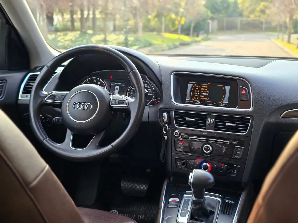 AUDI Q5 2.0 Tfsi Attraction Quattro Tiptronic At 4x4 año 2015