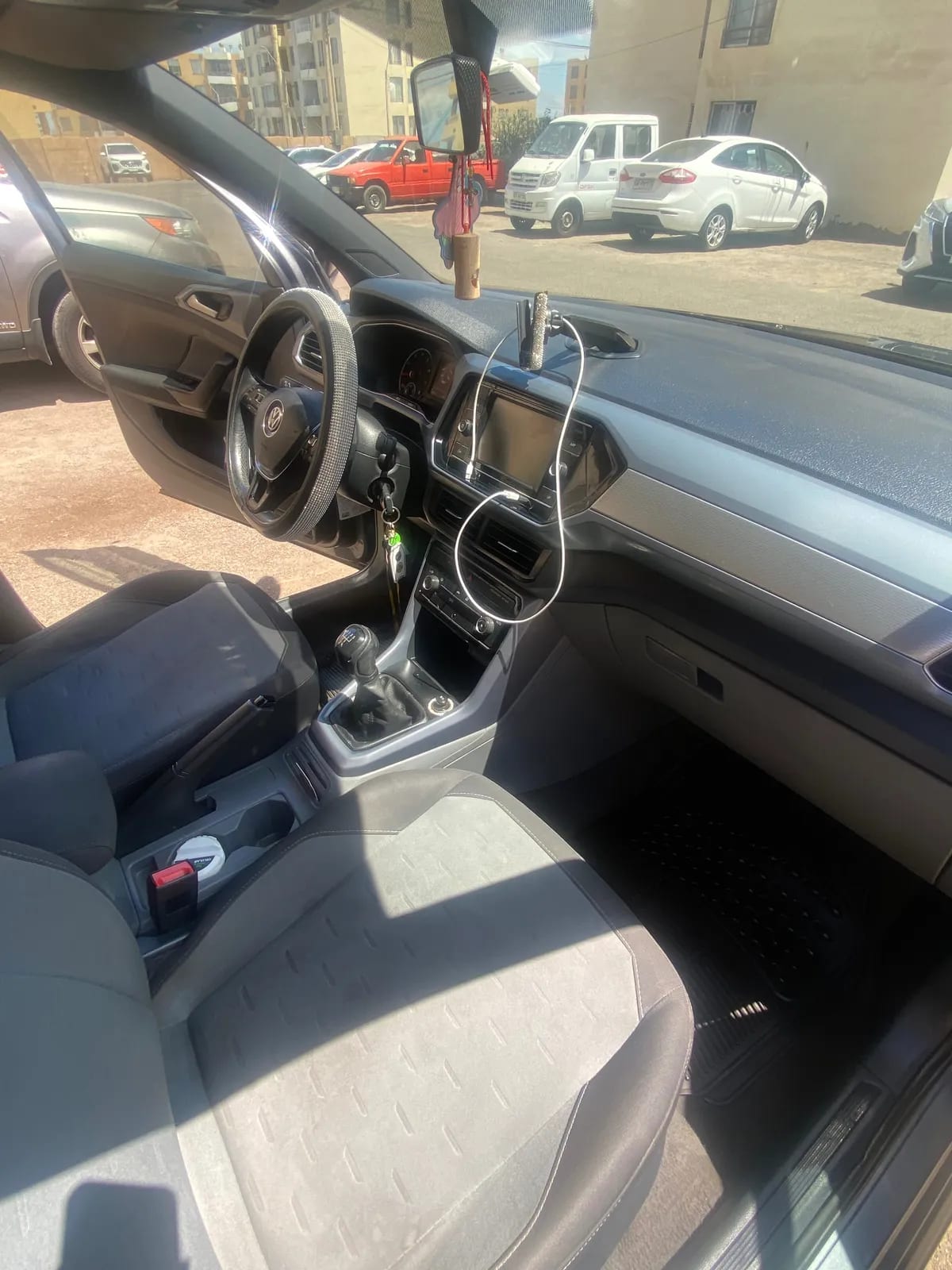 VOLKSWAGEN T-CROSS 1.6 Limited At año 2020