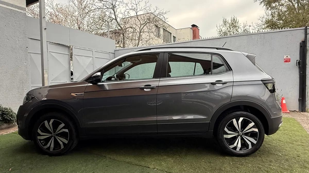 Volkswagen T-Cross 1.0 Tsi Comfortline 4x2 At6 5p. año 2022