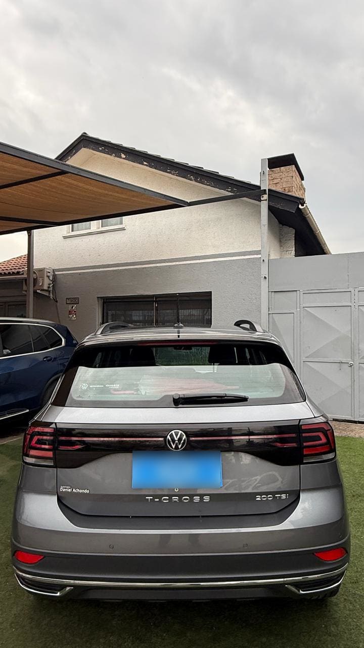 Volkswagen T-Cross 1.0 Tsi Comfortline 4x2 At6 5p. año 2022