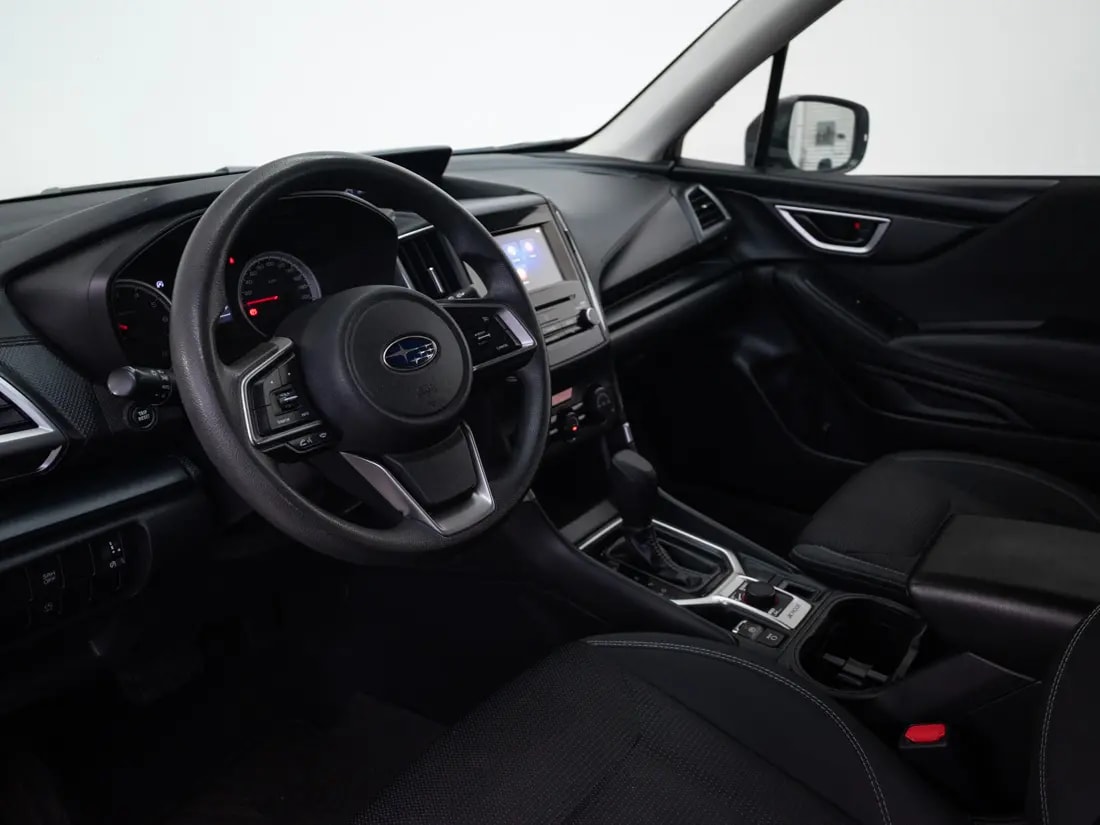 Subaru Forester 2.0 Awd X At 4x4 año 2021