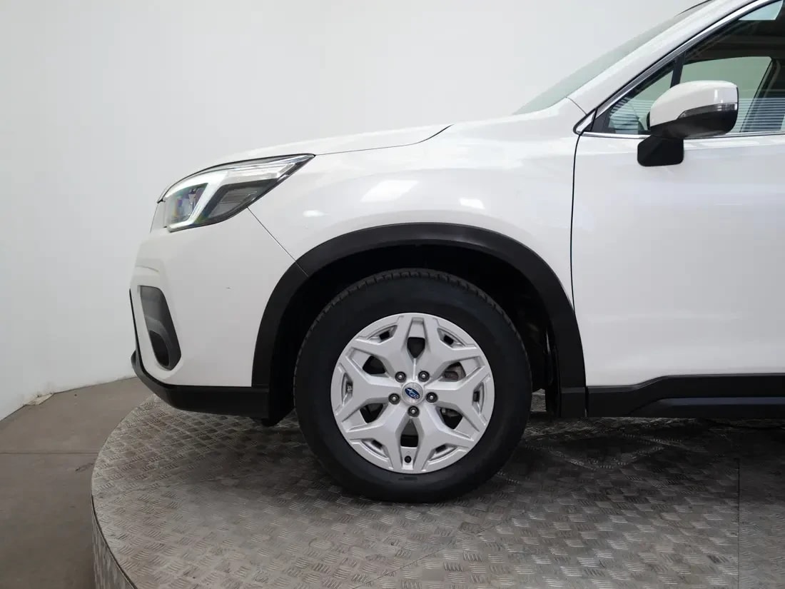 Subaru Forester 2.0 Awd X At 4x4 año 2021