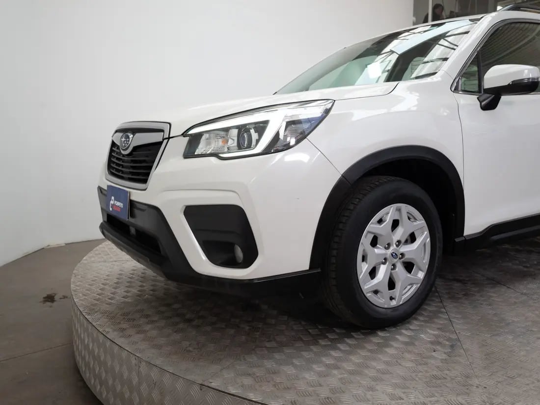 Subaru Forester 2.0 Awd X At 4x4 año 2021