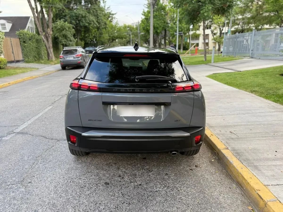 PEUGEOT 2008 1.5 Gt Bluehdi 130 At Diesel año 2024