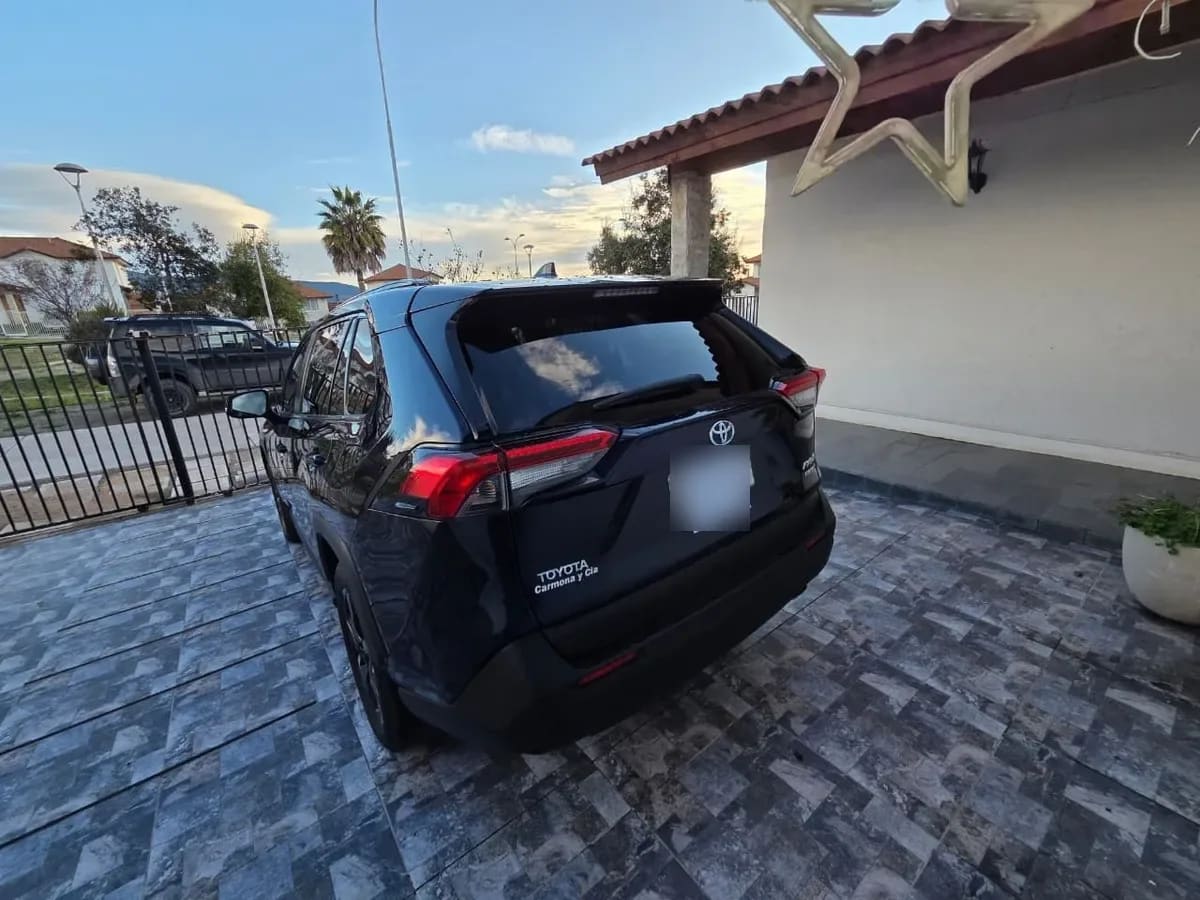 TOYOTA RAV4 2.5 Xle At 4x4 año 2020