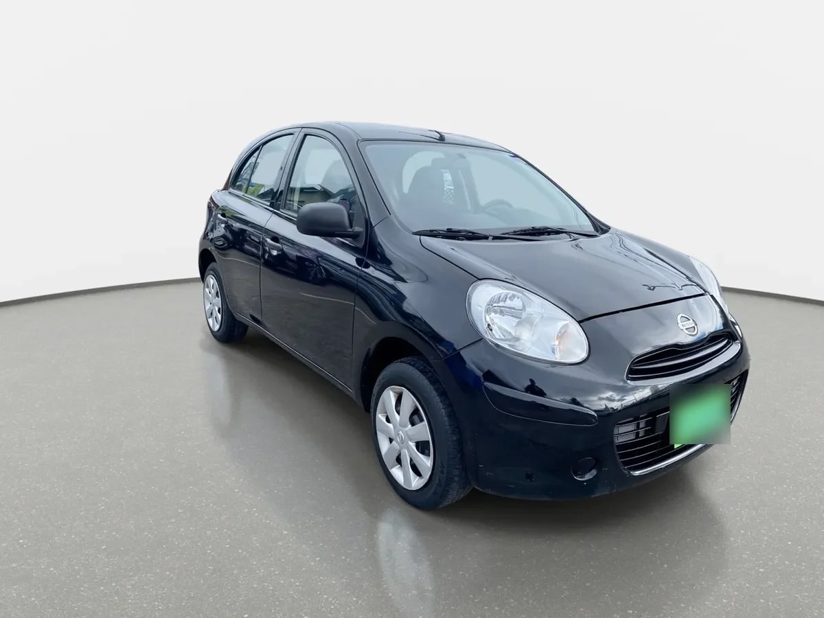 Nissan March 1.6 Active 4x2 Mt 5p año 2016