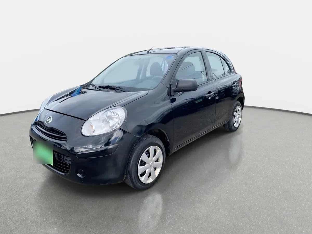 Nissan March 1.6 Active 4x2 Mt 5p año 2016