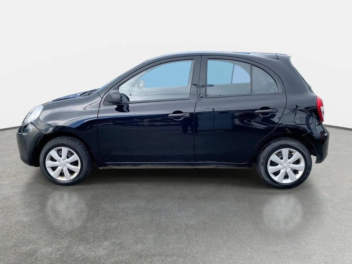 Nissan March 1.6 Active 4x2 Mt 5p año 2016