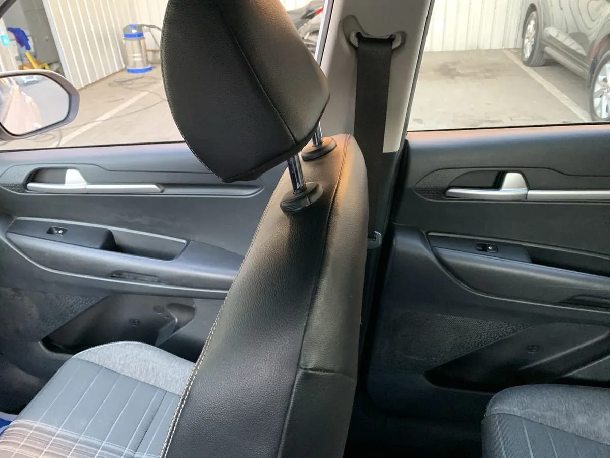 Kia Sonet 1.5 Ex 4x2 Ivt Ri At 5p año 2025
