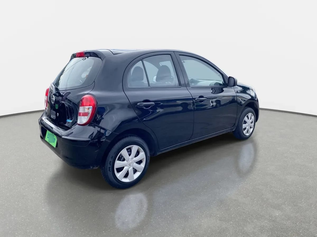 Nissan March 1.6 Active 4x2 Mt 5p año 2016