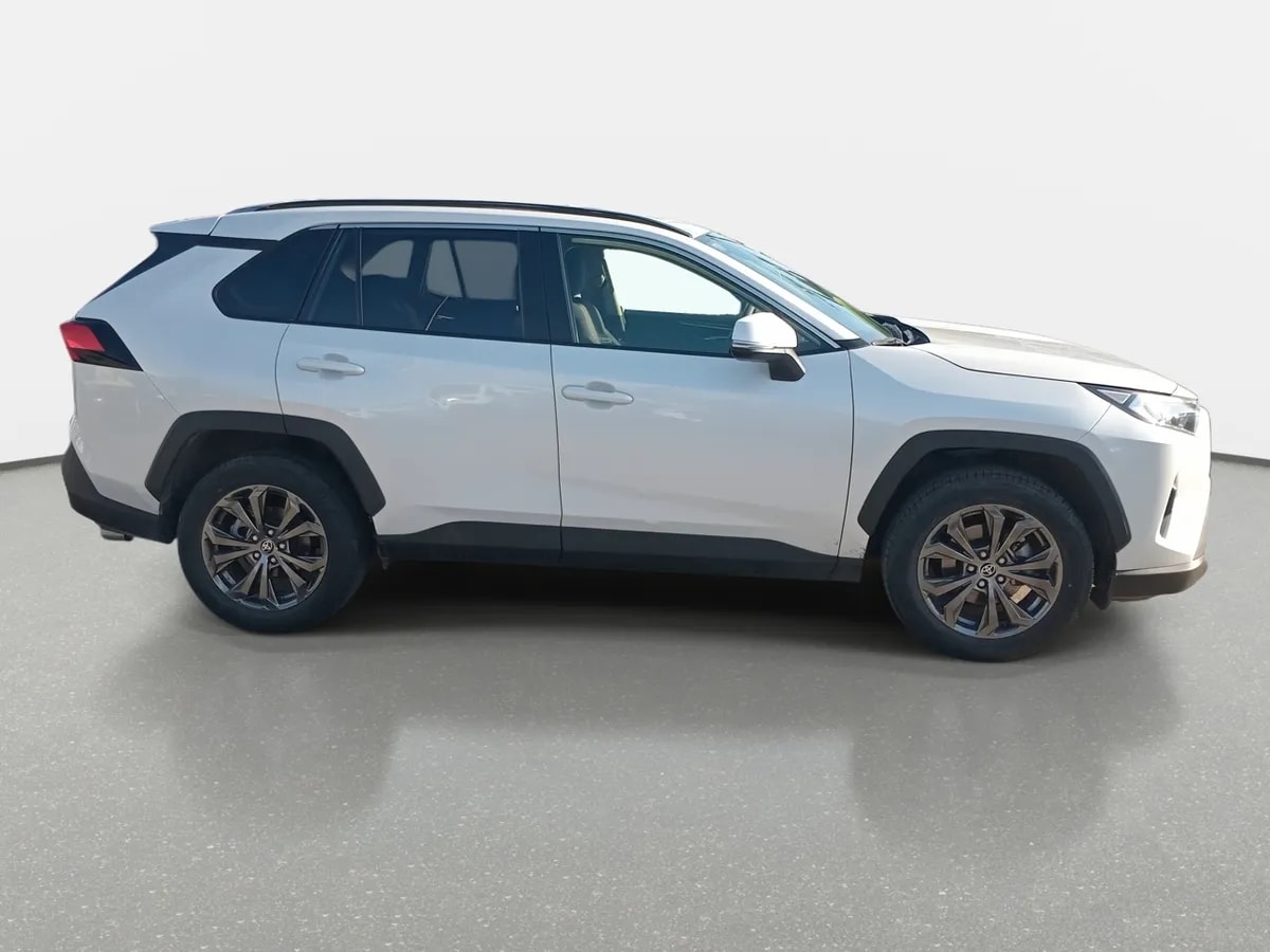 Toyota Rav 4 2.0 Xle 4x2 Cvt At 5p año 2024