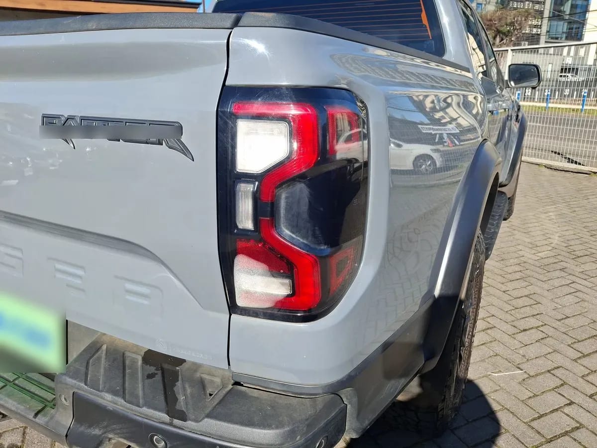 Ford Ranger 3.0t Raptor 4x4 Dob. Cab. At 4p año 2025