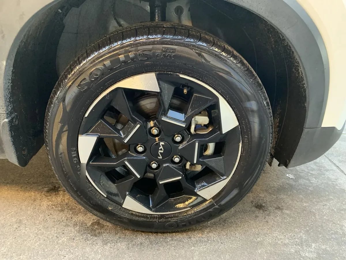 Kia Sonet 1.5 Ex 4x2 Ivt Ri At 5p año 2025