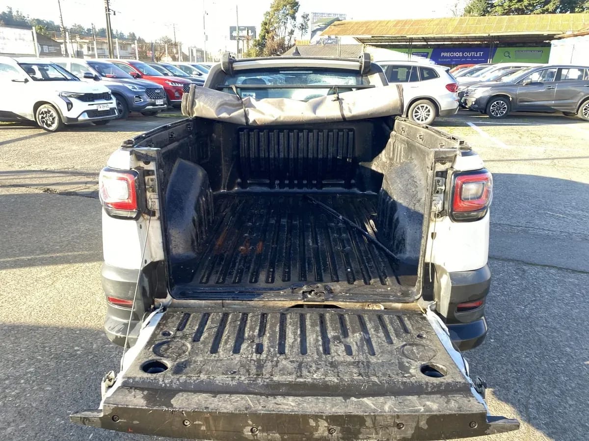 Ram 700 1.4 Slt Cab. Sim. Mt 2p año 2023