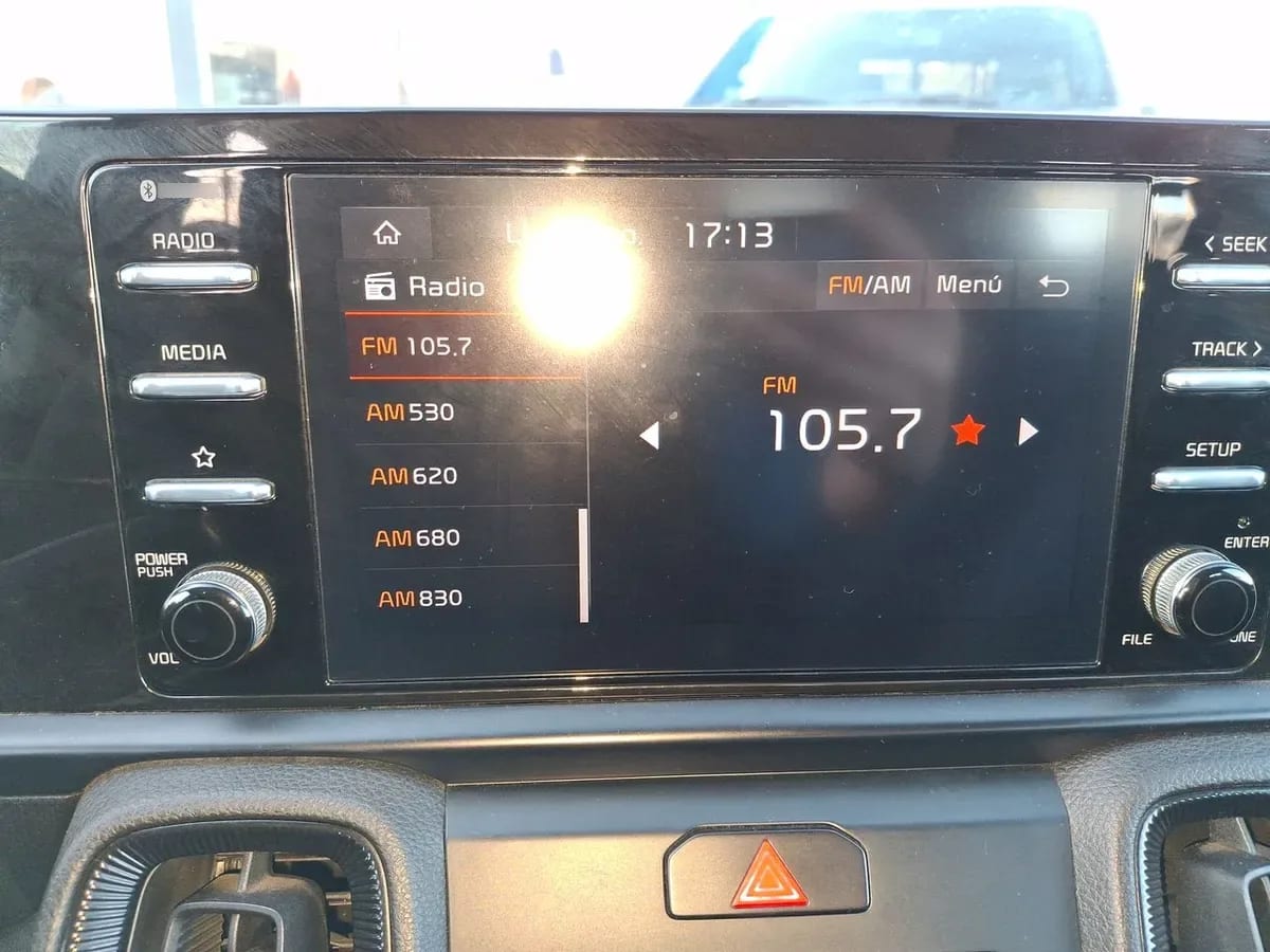 Kia Sonet 1.5 Ex 4x2 Ivt Ri At 5p año 2025