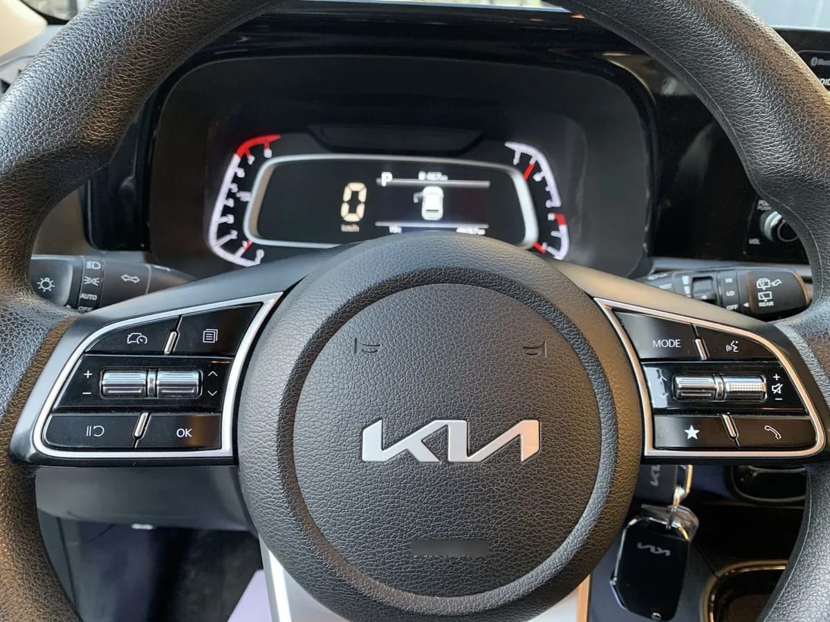Kia Sonet 1.5 Ex 4x2 Ivt Ri At 5p año 2025