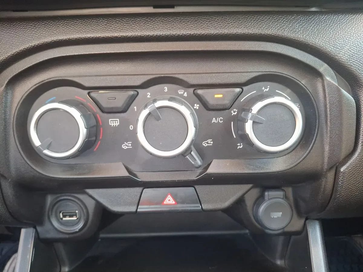 Citroen C3 1.2 Feel Pack Puretech 4x2 82 Bvm Mt 5p año 2024