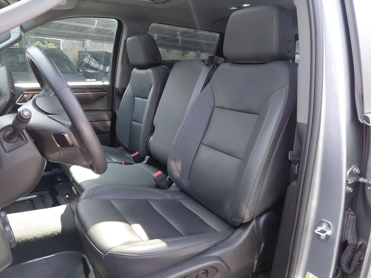 Chevrolet Silverado 5.3 Lt Trail Boss Z71 4x4 At 4p año 2024