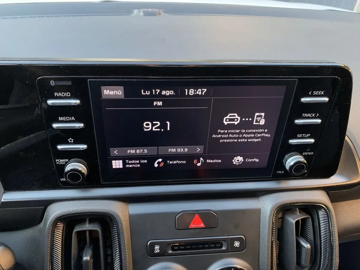 Kia Sonet 1.5 Ex 4x2 Ivt Ri At 5p año 2025