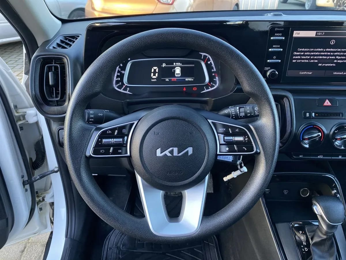 Kia Sonet 1.5 Ex 4x2 Ivt Ri At 5p año 2025
