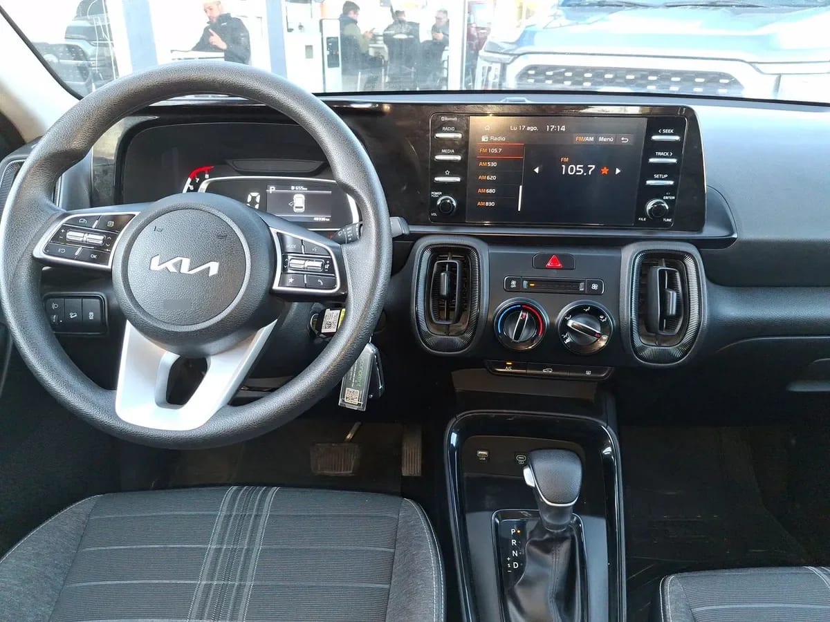 Kia Sonet 1.5 Ex 4x2 Ivt Ri At 5p año 2025