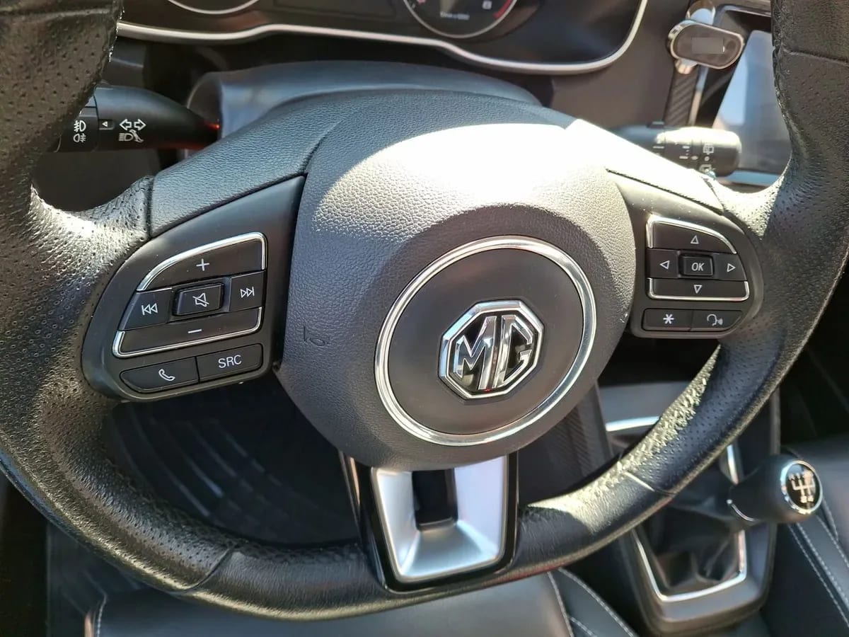 MG Mg Zs 1.5 Comfort 4x2 Mt 5p año 2023