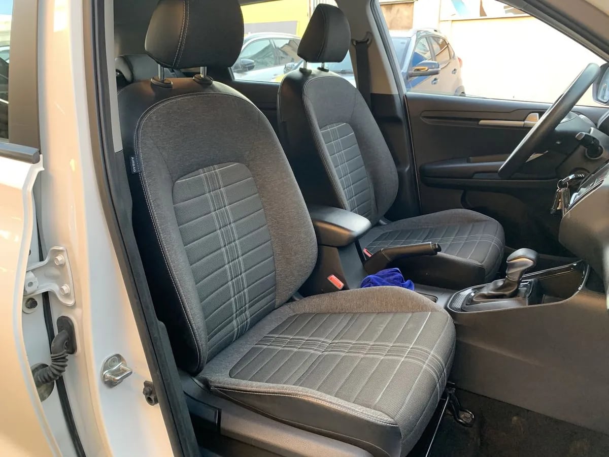Kia Sonet 1.5 Ex 4x2 Ivt Ri At 5p año 2025