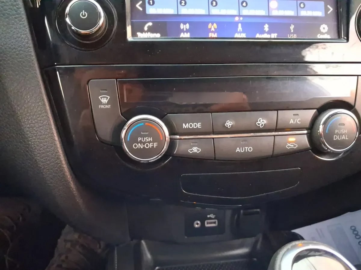 Nissan X-Trail 2.5 Advance 4x2 3row Cvt At 5p año 2023