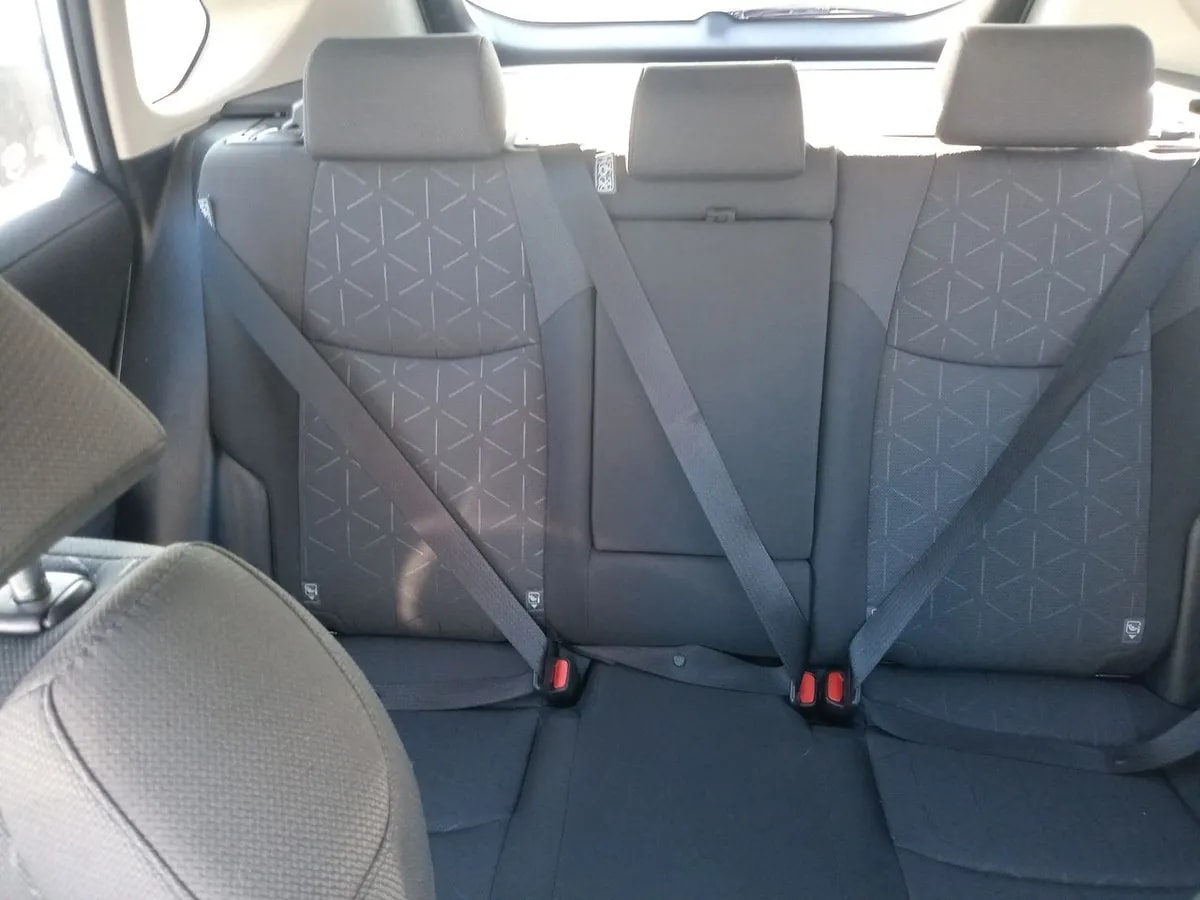 Toyota Rav 4 2.0 Xle 4x2 Cvt At 5p año 2024