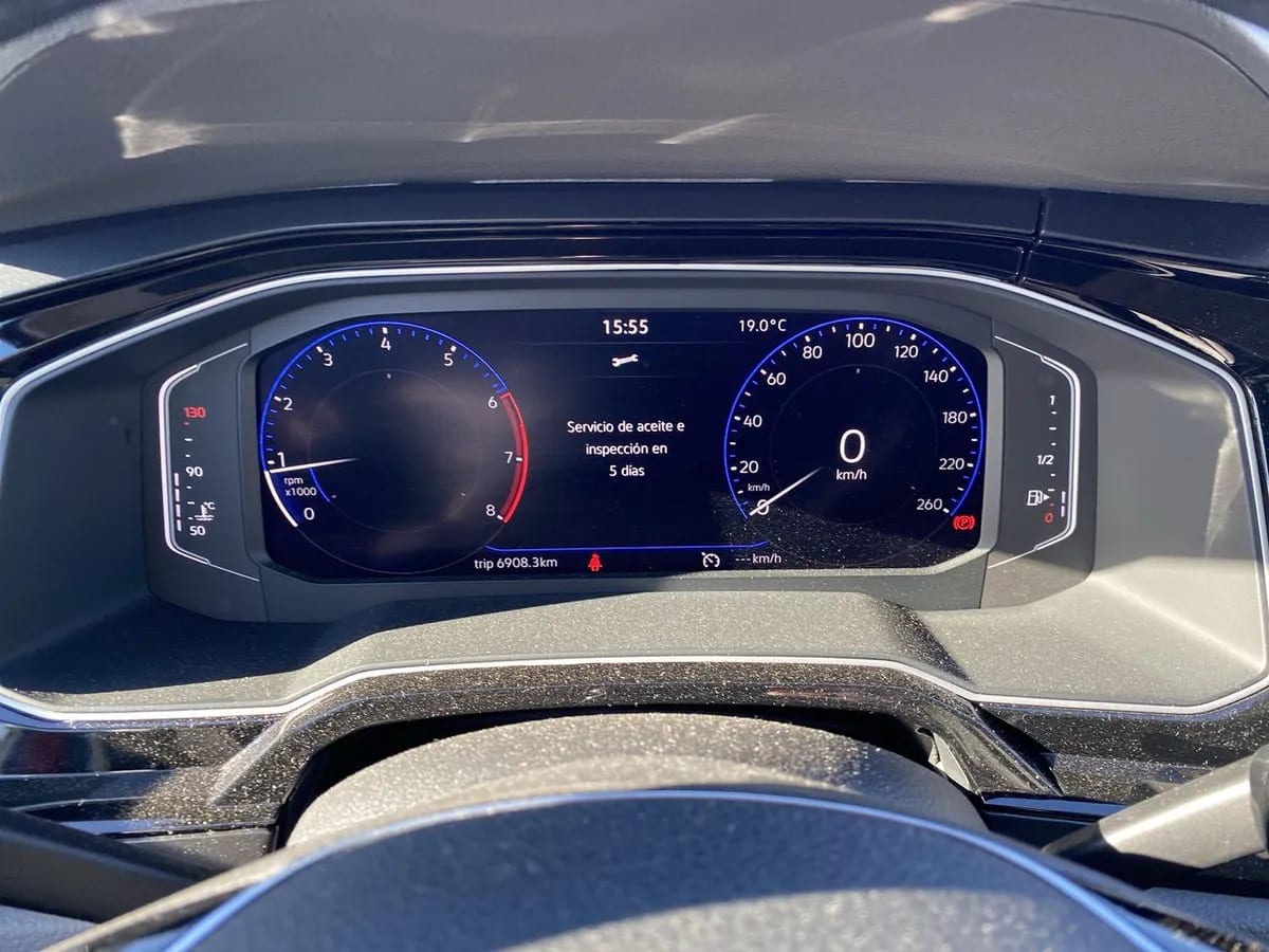 Volkswagen Polo 1.6 Highline 4x2 Hb Mt 5p año 2023