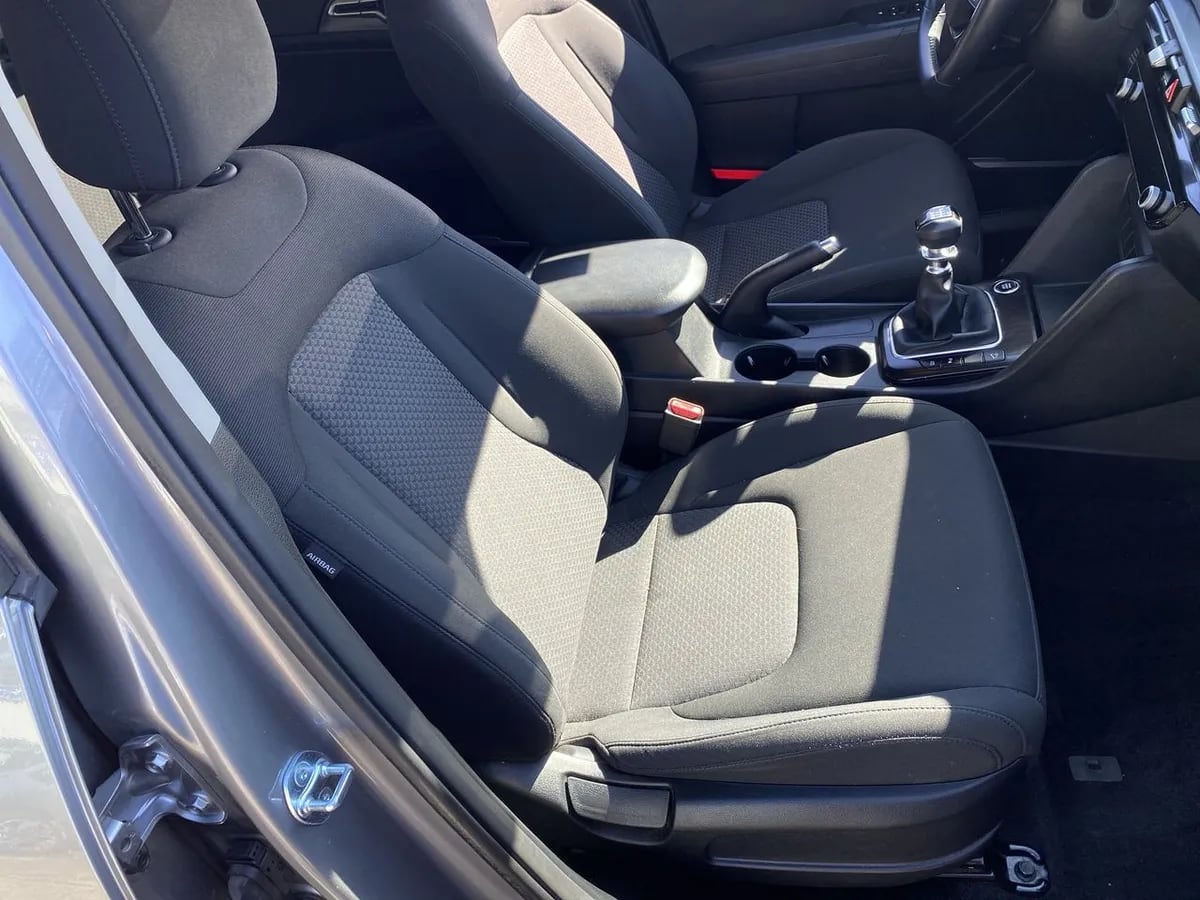 Kia Sportage 2.0 Ex Benc 2wd 6mt 5p año 2026