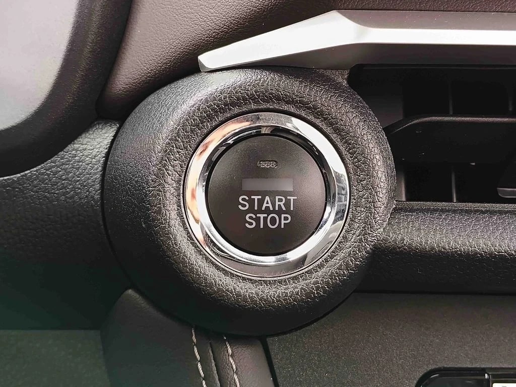 Toyota Yaris 1.5 E 4x2 Sdn Mt 4p año 2026