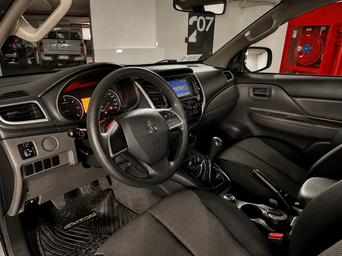 Mitsubishi L200 Katana Crt año 2018
