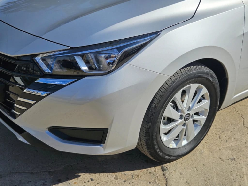 Nissan Versa Versa Sense Mt año 2024