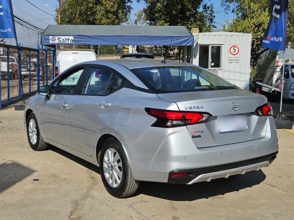 Nissan Versa Versa Sense Mt año 2024