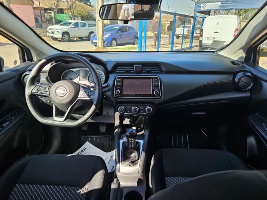 Nissan Versa Versa Sense Mt año 2024