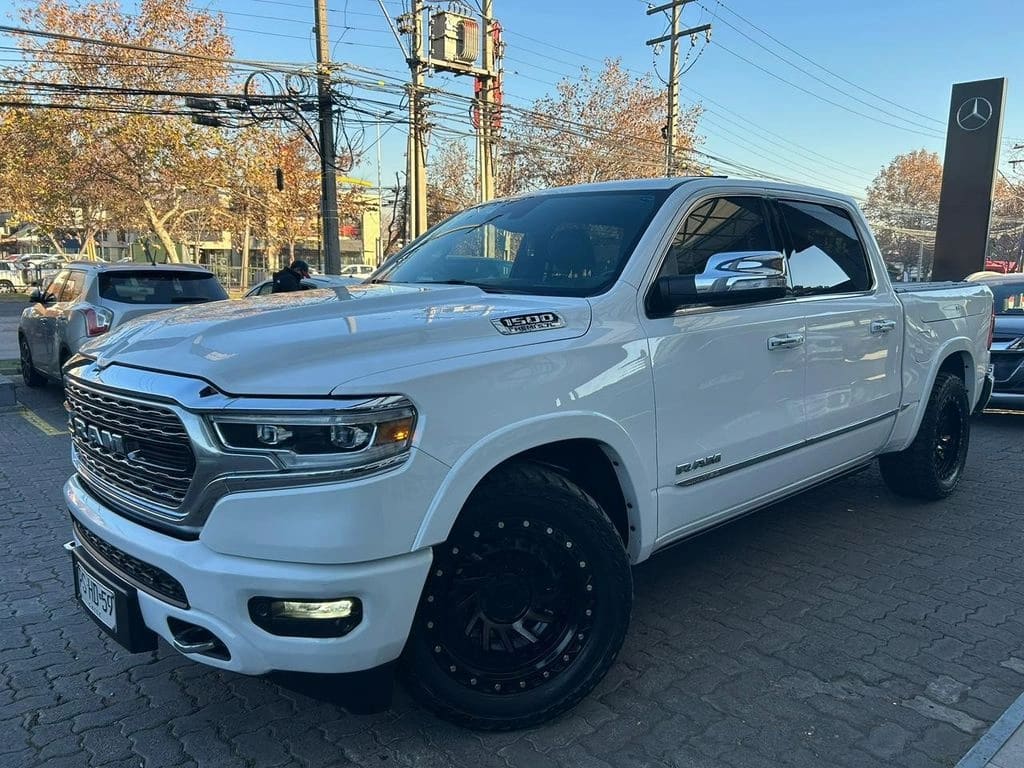 Ram 1500 5.7 Limited 4x4 At 4p año 2021