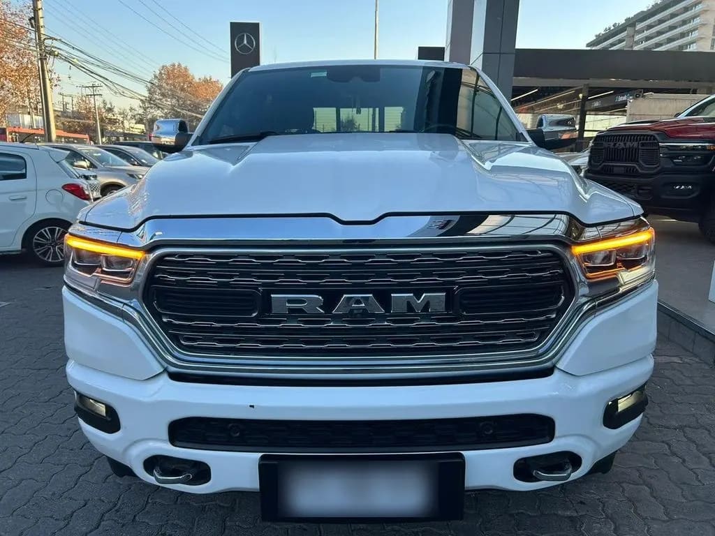 Ram 1500 5.7 Limited 4x4 At 4p año 2021