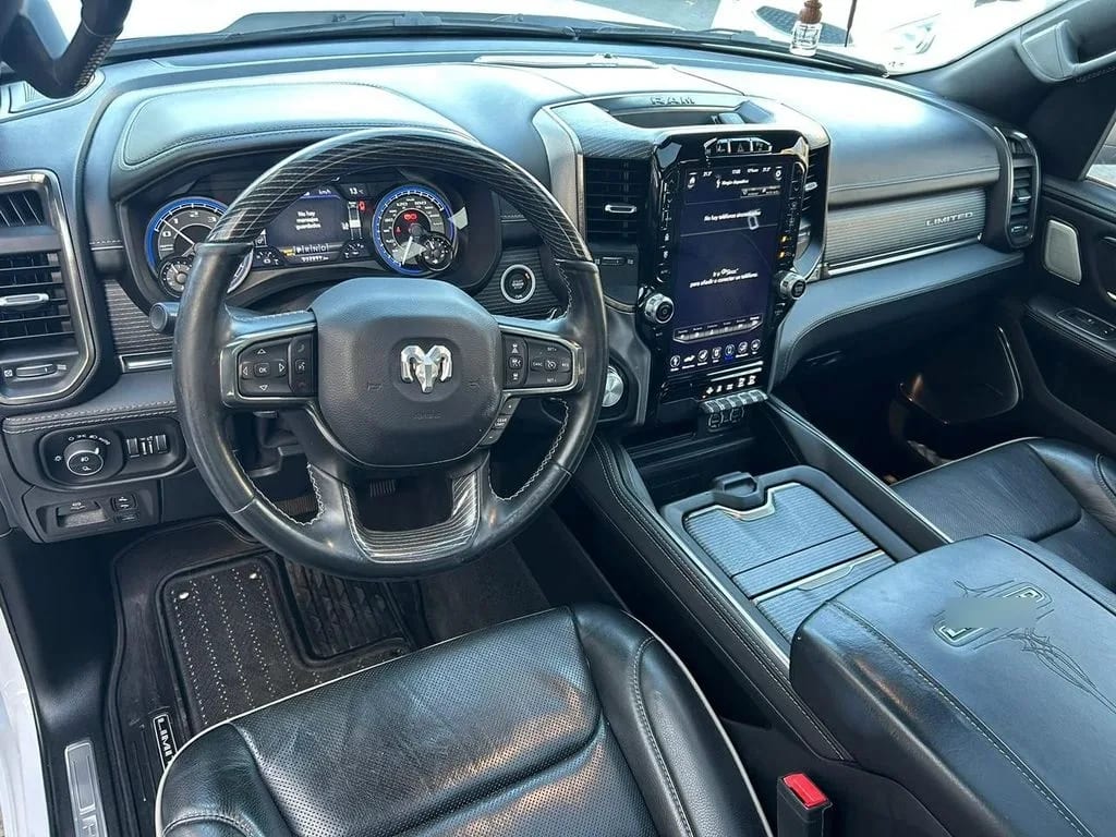 Ram 1500 5.7 Limited 4x4 At 4p año 2021