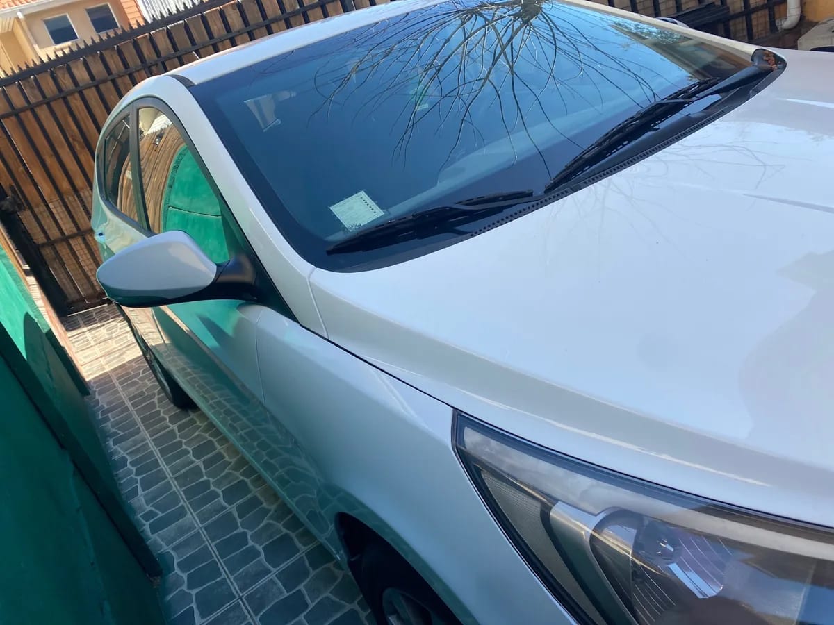 HYUNDAI ACCENT 1.4 Sdn Rb Gl 2ab Mt año 2018